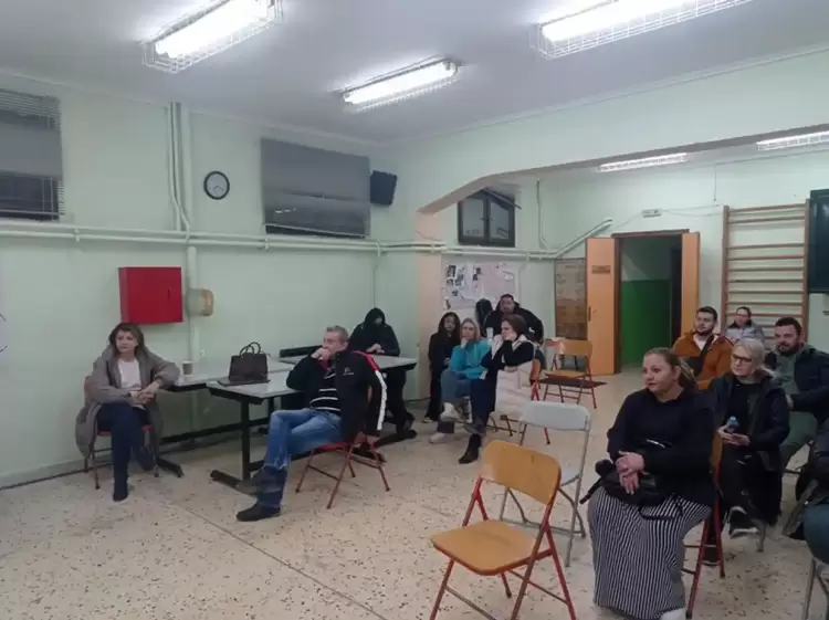 Ενημέρωση από το Γραφείο Εθελοντισμού Δήμου Φλώρινας στους μαθητές του Εσπερινού Γυμνασίου Λυκείου Φλώρινας Ενημέρωση από το Γραφείο Εθελοντισμού Δήμου Φλώρινας στους μαθητές του Εσπερινού Γυμνασίου Λυκείου Φλώρινας