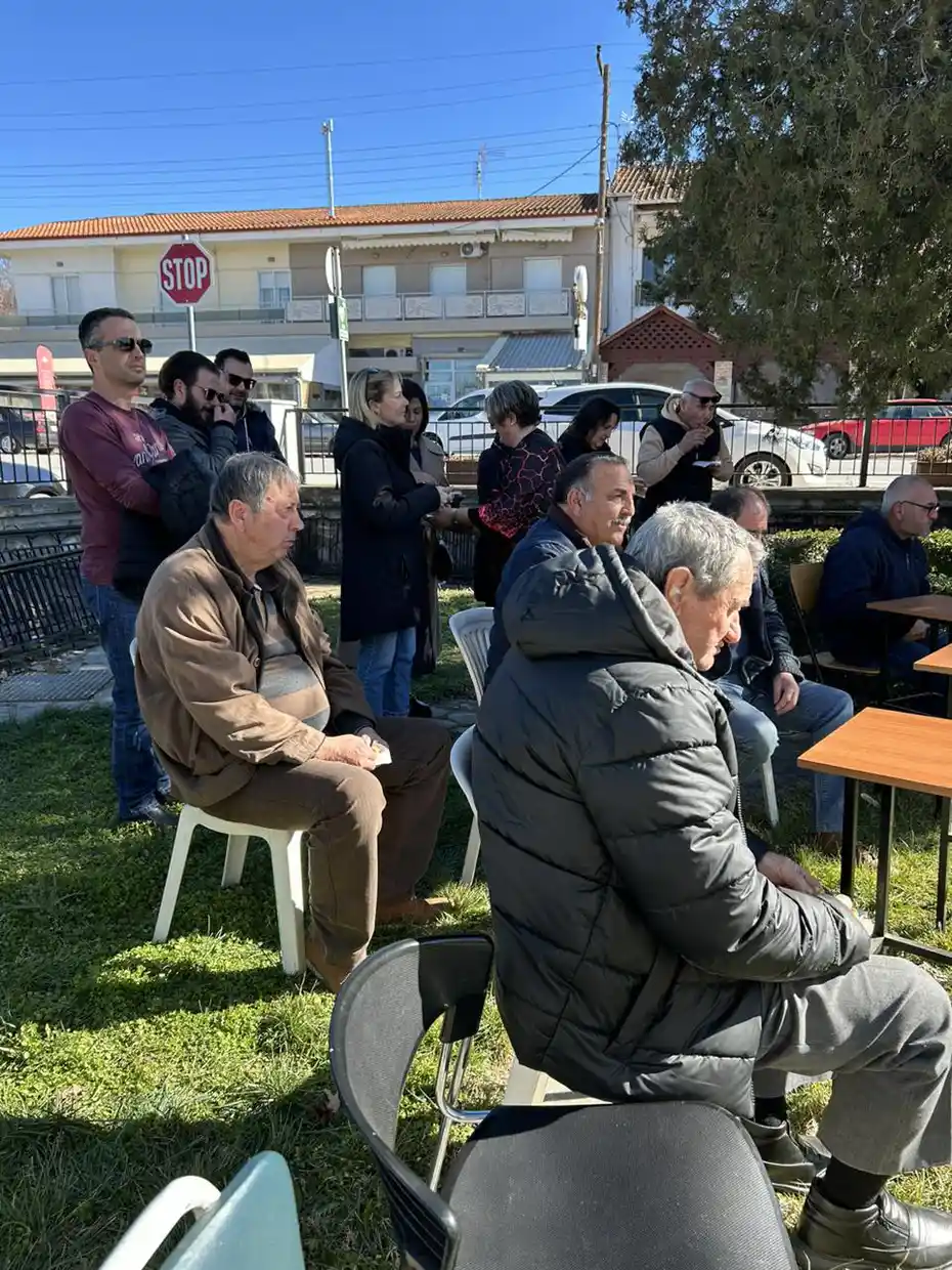 Γιορτινή ημέρα η Κυριακή στην κοινότητά Δρεπάνου Γιορτινή ημέρα η Κυριακή στην κοινότητά Δρεπάνου