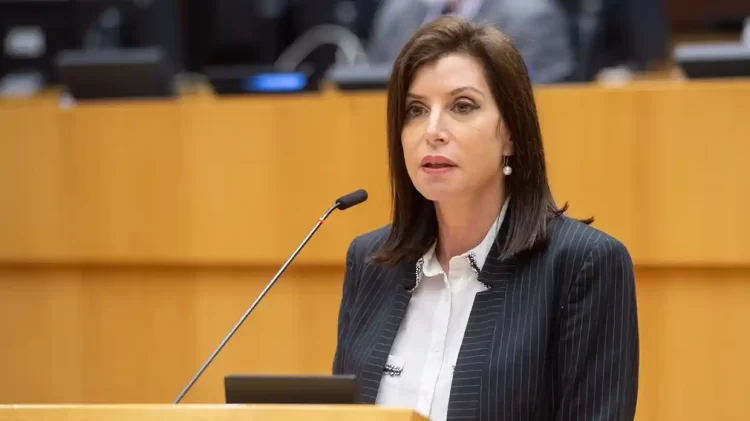 Άννα Μισέλ Ασημακοπούλου: «Κόπηκε» Από Το Ευρωψηφοδέλτιο Της Νδ