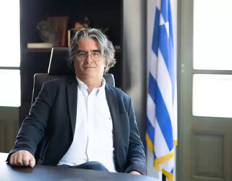 Ο Χρήστος Ελευθερίου λέει όχι στα πλωτά φωτοβολταϊκά