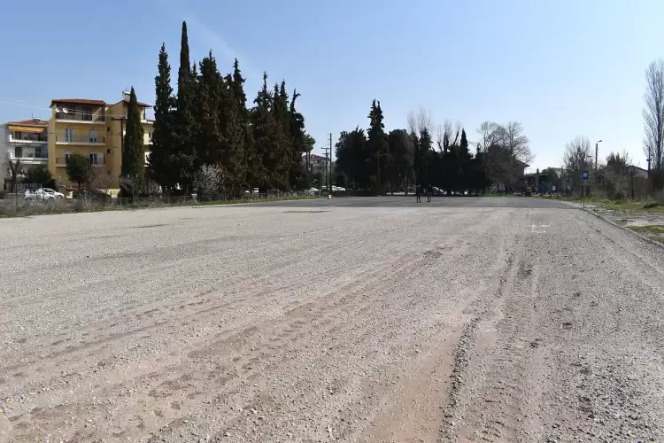 Ο Δήμος Κοζάνης ανοίγει για την περίοδο της Αποκριάς, τον χώρο στάθμευσης στην περιοχή του ΟΣΕ