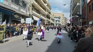 Είχαν τη χάρη και το καμάρι στην παρέλαση στην Κοζάνη (εικόνες & βίντεο) Είχαν τη χάρη και το καμάρι στην παρέλαση στην Κοζάνη (εικόνες & βίντεο)