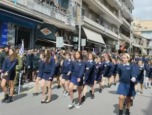 Είχαν τη χάρη και το καμάρι στην παρέλαση στην Κοζάνη (εικόνες & βίντεο) Είχαν τη χάρη και το καμάρι στην παρέλαση στην Κοζάνη (εικόνες & βίντεο)