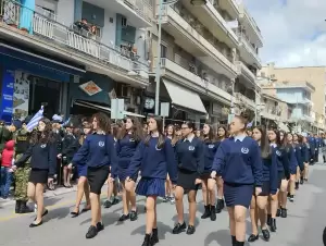 Είχαν τη χάρη και το καμάρι στην παρέλαση στην Κοζάνη (εικόνες & βίντεο) Είχαν τη χάρη και το καμάρι στην παρέλαση στην Κοζάνη (εικόνες & βίντεο)