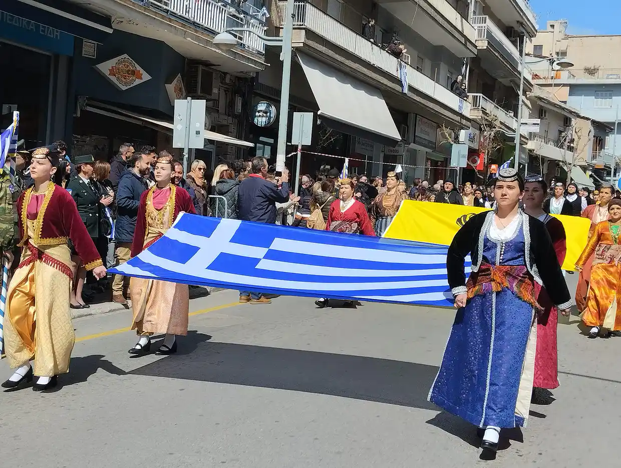 Είχαν τη χάρη και το καμάρι στην παρέλαση στην Κοζάνη (εικόνες & βίντεο)