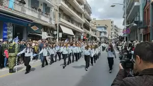 Είχαν τη χάρη και το καμάρι στην παρέλαση στην Κοζάνη (εικόνες & βίντεο) Είχαν τη χάρη και το καμάρι στην παρέλαση στην Κοζάνη (εικόνες & βίντεο)
