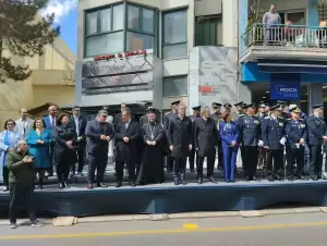 Είχαν τη χάρη και το καμάρι στην παρέλαση στην Κοζάνη (εικόνες & βίντεο) Είχαν τη χάρη και το καμάρι στην παρέλαση στην Κοζάνη (εικόνες & βίντεο)