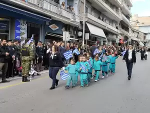 Είχαν τη χάρη και το καμάρι στην παρέλαση στην Κοζάνη (εικόνες & βίντεο) Είχαν τη χάρη και το καμάρι στην παρέλαση στην Κοζάνη (εικόνες & βίντεο)