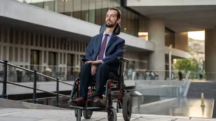 Επίσκεψη του Ευρωβουλευτή Στέλιου Κυμπουρόπουλου σε Κοζάνη και Καστοριά