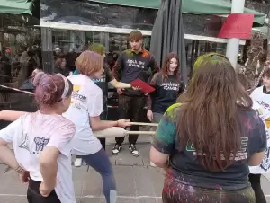 Κοζάνη: Ημέρα των Sourd games για τους μαθητές στην κεντρική πλατεία (εικόνες & βίντεο) Κοζάνη: Ημέρα των Sourd Games για τους μαθητές στην κεντρική πλατεία.