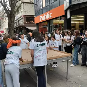 Κοζάνη: Ημέρα των Sourd games για τους μαθητές στην κεντρική πλατεία (εικόνες & βίντεο) Κοζάνη: Ημέρα των Sourd Games για τους μαθητές στην κεντρική πλατεία.