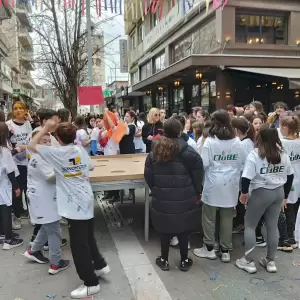 Κοζάνη: Ημέρα των Sourd games για τους μαθητές στην κεντρική πλατεία (εικόνες & βίντεο) Κοζάνη: Ημέρα των Sourd Games για τους μαθητές στην κεντρική πλατεία.