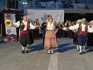 Κοζανίτικη αποκριά: Το ξέφρενο γλέντι συνεχίζεται…