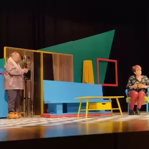 Μας περιμένει… Μια ανατρεπτική σάτιρα του Μιχάλη Πιτένη«Περπιρόπουλος, ο Μέγας»