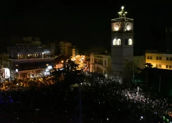 Ολοκληρώθηκε Το Βράδυ Της Κυριακής Η Κοζανίτικη Αποκριά – Εορταστική Πυρά Στα Σταυροδρόμια Της Πόλης…
