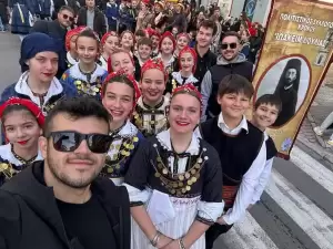 Παιδική αποκριά χορός και τραγούδι…