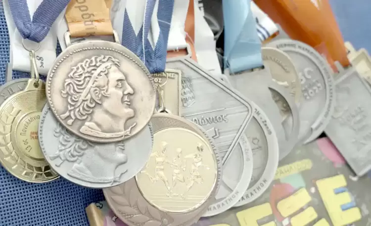 «Παραμύθια σε …κλωστή»