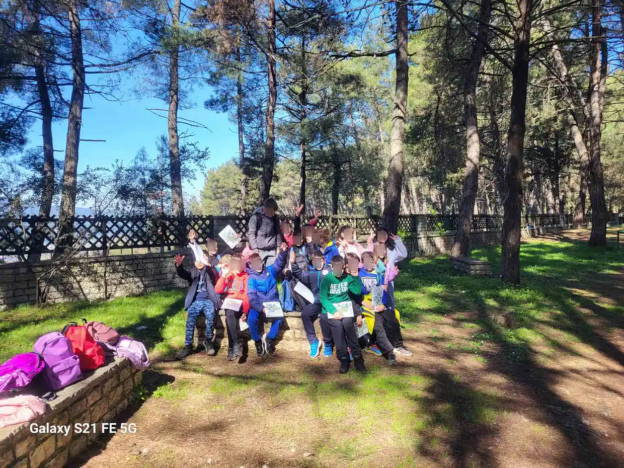 Στόχος η ευαισθητοποίηση των μαθητών και της κοινωνίας για την προστασία των δασών Στόχος η ευαισθητοποίηση των μαθητών και της κοινωνίας για την προστασία των δασών