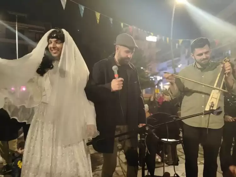 Τς Απουκράς Μαν΄τάρα: Ανέβασαν τον πήχη της διασκέδασης οι Ποντιακοί Σύλλογοι