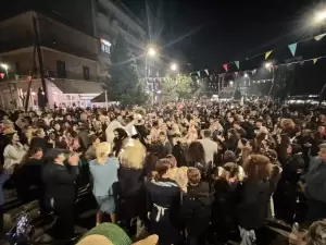 Τς Απουκράς Μαν΄τάρα: Ανέβασαν τον πήχη της διασκέδασης οι Ποντιακοί Σύλλογοι