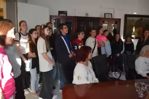 Μαθητές και εκπαιδευτικοί από το 1ο Γυμνάσιο Φλώρινας και από σχολείο της Πολωνίας στον Δήμαρχο Φλώρινας