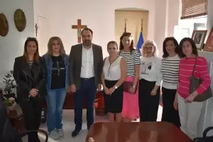 Μαθητές και εκπαιδευτικοί από το 1ο Γυμνάσιο Φλώρινας και από σχολείο της Πολωνίας στον Δήμαρχο Φλώρινας