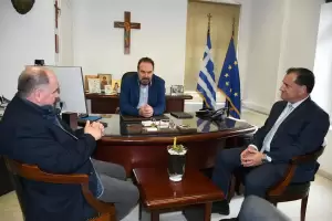 Άδωνις Γεωργιάδης από την Πτολεμαΐδα: “Θα έχουμε μια σημαντική ενίσχυση του προσωπικού” (εικόνες – βίντεο)