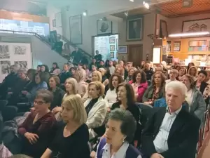 Κοζάνη: Εγκαίνια της έκθεσης φωτογραφίας του Άρη Παύλου με θέμα: «Το έθιμο της Ανδρομάνας στη Δεσκάτη» Κοζάνη: Εγκαίνια της έκθεσης φωτογραφίας του Άρη Παύλου με θέμα: «Το έθιμο της Ανδρομάνας στη Δεσκάτη»