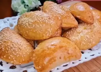 Σπιτικά τυροπιτάκια – εύκολη συνταγή