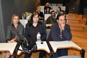 Συνεργασία Δήμου Κοζάνης και Ιατρικού Συλλόγου για απινιδωτές και πρώτες βοήθειες Συνεργασία Δήμου Κοζάνης και Ιατρικού Συλλόγου για απινιδωτές και πρώτες βοήθειες