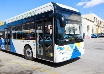 Τα «Πράσινα» Λεωφορεία Δοκιμάζονται Σε Αθήνα Και Θεσσαλονίκη