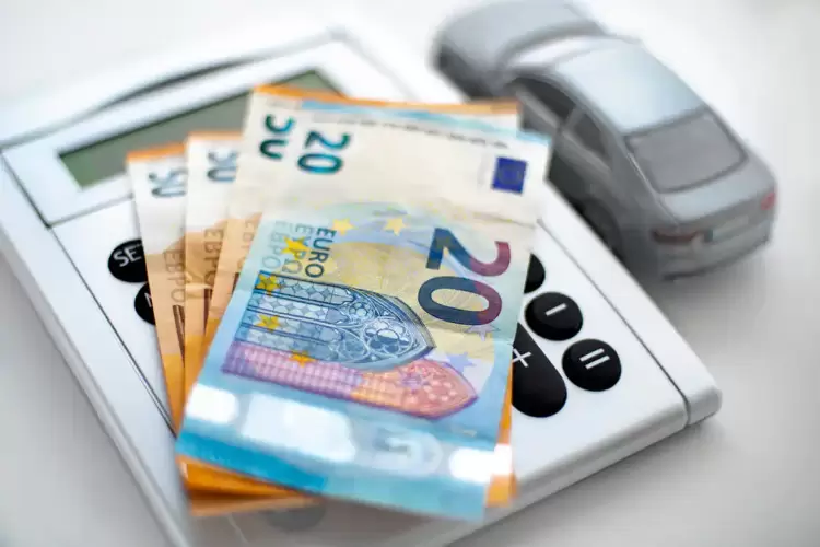 Τέλη Κυκλοφορίας: Πώς θα τα πληρώνετε με τον μήνα – Από 1η Μαΐου ξεκινά η διαδικασία