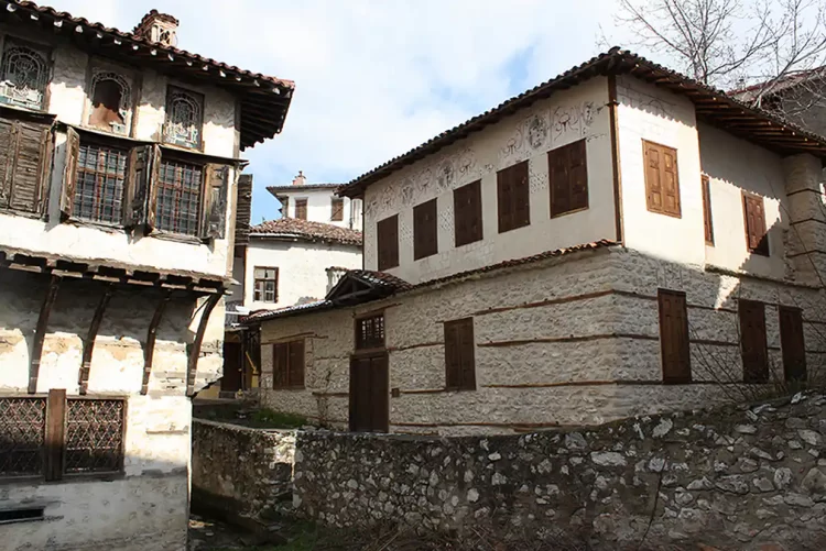 Θερινό Πρόγραμμα Λειτουργίας Μουσείων – Μνημείων – Αρχαιολογικών Χώρων Εφορείας Αρχαιοτήτων Κοζάνης