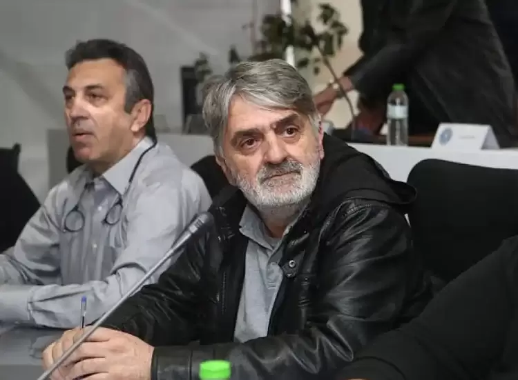 Cosmote, Nova θέλουν έναν όμιλο στην Super League 2 Cosmote, Nova θέλουν έναν όμιλο στην Super League 2