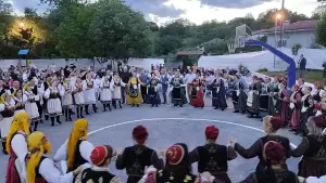 To “Θάρρος” στη Μηλιά Κοζάνης, στο “δίπλωμα” του χορού…