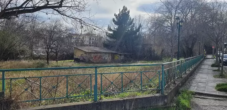 Δήμος Κοζάνης: Καθαρισμός της βλάστησης στην περιοχή του ΟΣΕ