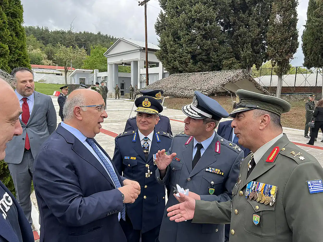 Εορτασμός στο στρατόπεδο «Μακεδονομάχων» στην Κοζάνη Εορτασμός στο στρατόπεδο «Μακεδονομάχων» στην Κοζάνη