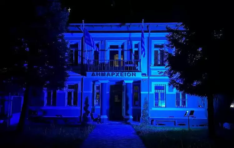 Φωταγώγηση του Δημαρχείου Φλώρινας για την Παγκόσμια Ημέρα Κοιλιοκάκης Φωταγώγηση του Δημαρχείου Φλώρινας για την Παγκόσμια Ημέρα Κοιλιοκάκης