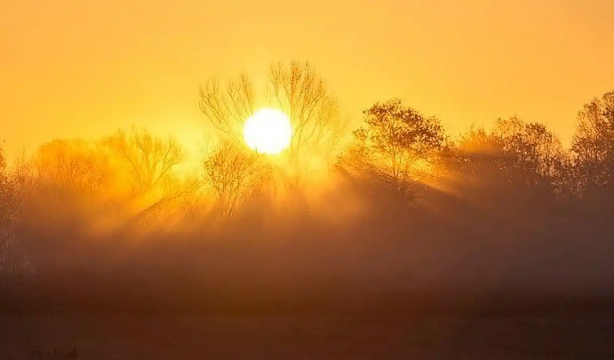 Καιρός: Έρχονται 35άρια – Προ των πυλών το πρώτο ισχυρό κύμα ζέστης