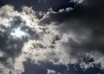 Ο καιρός σήμερα, Τρίτη 14/5: Συννεφιά με βροχές και άνοδος θερμοκρασίας