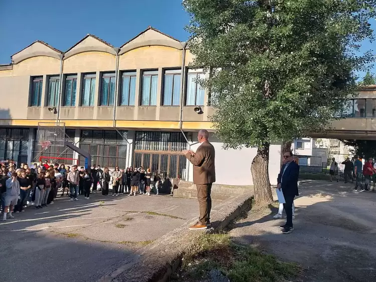 Μπήκαν στη μάχη…στα θρανία για τις Πανελλαδικές