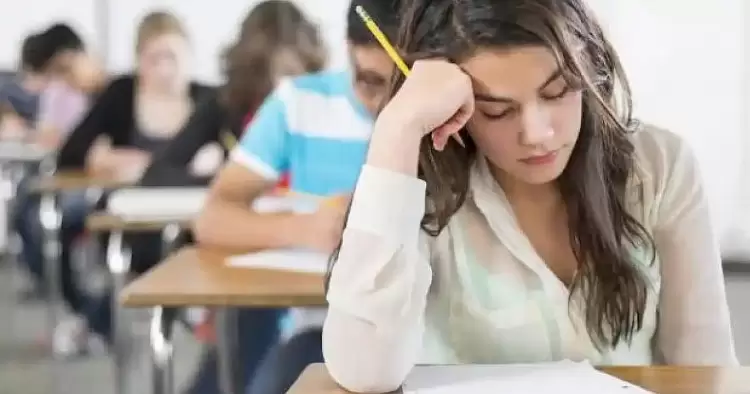 Προαγωγικές - απολυτήριες εξετάσεις Λυκείου: Πώς θα γίνει η κλήρωση από την Τράπεζα Θεμάτων Προαγωγικές – απολυτήριες εξετάσεις Λυκείου: Πώς θα γίνει η κλήρωση από την Τράπεζα Θεμάτων