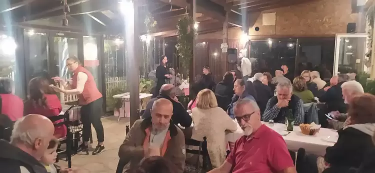 Συνέχισε τις περιοδείες της, η υποψήφια ευρωβουλευτής του ΚΚΕ Τίνα Κουζιάκη μεταφέροντας το κάλεσμα ενίσχυσης του ΚΚΕ. Συνέχισε τις περιοδείες της, η υποψήφια ευρωβουλευτής του ΚΚΕ Τίνα Κουζιάκη μεταφέροντας το κάλεσμα ενίσχυσης του ΚΚΕ.