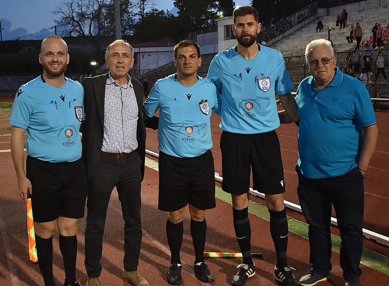 Τελικοί παιδικών πρωταθλημάτων Κ14 και Κ16 Το σήκωσαν οι Δαναοί ( Κ16) και ο ΠΑΟ Κοίλων (Κ14) (φώτο) Τελικοί παιδικών πρωταθλημάτων Κ14 και Κ 16 Το σήκωσαν οι Δαναοί ( Κ16) και ο ΠΑΟ Κοίλων (Κ14)