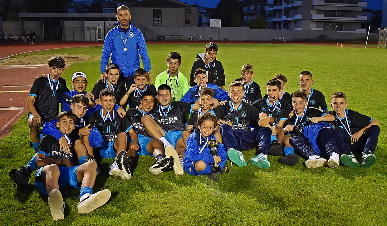 Τελικοί παιδικών πρωταθλημάτων Κ14 και Κ16 Το σήκωσαν οι Δαναοί ( Κ16) και ο ΠΑΟ Κοίλων (Κ14) (φώτο) Τελικοί παιδικών πρωταθλημάτων Κ14 και Κ 16 Το σήκωσαν οι Δαναοί ( Κ16) και ο ΠΑΟ Κοίλων (Κ14)