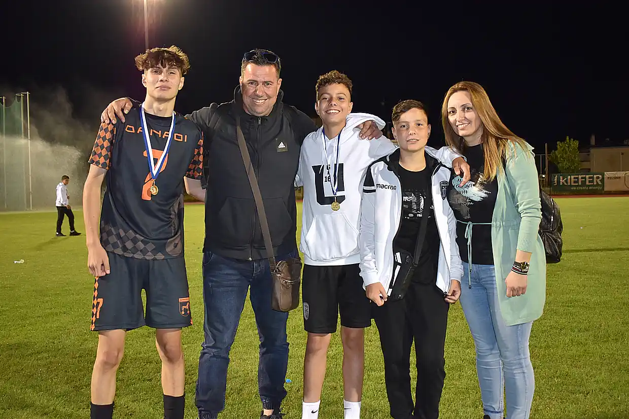 Τελικοί παιδικών πρωταθλημάτων Κ14 και Κ16 Το σήκωσαν οι Δαναοί ( Κ16) και ο ΠΑΟ Κοίλων (Κ14) (φώτο) Τελικοί παιδικών πρωταθλημάτων Κ14 και Κ 16 Το σήκωσαν οι Δαναοί ( Κ16) και ο ΠΑΟ Κοίλων (Κ14)