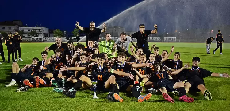 Τελικοί παιδικών πρωταθλημάτων Κ14 και Κ16 Το σήκωσαν οι Δαναοί ( Κ16) και ο ΠΑΟ Κοίλων (Κ14) (φώτο) Τελικοί παιδικών πρωταθλημάτων Κ14 και Κ 16 Το σήκωσαν οι Δαναοί ( Κ16) και ο ΠΑΟ Κοίλων (Κ14)