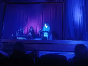 Η βασίλισσα του ρεμπέτικου στην Κοζάνη... (εικόνες) Η βασίλισσα του ρεμπέτικου στην Κοζάνη…