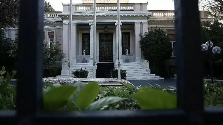 ΕΚΤΑΚΤΟ: Στις 12.00 θα ανακοινωθεί η νέα σύνθεση της κυβέρνησης