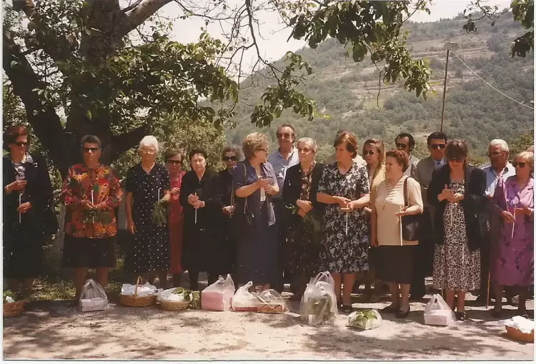 Έθιμα της πεντηκοστής στο Δίλοφο Βοιου Κοζάνης
